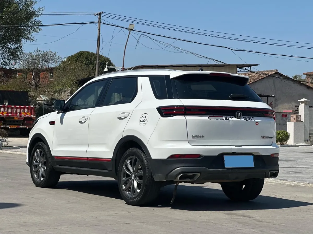 2022 ChangAn Oshan X7 Plus 1.5T 188HP L4 7DCT,autocango,china used car exporter,china ev exporter,chinese used car exporter,chinese used ev exporter