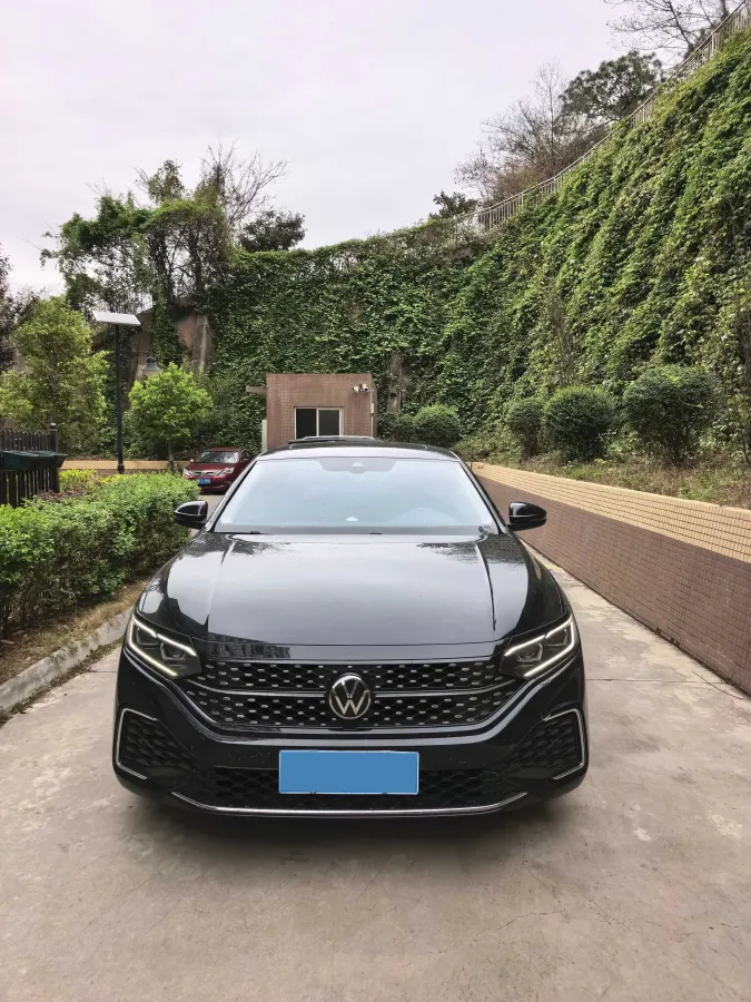 2022 Xpeng P7 BEV 60.2KWH,autocango,china used car exporter,china ev exporter,chinese used car exporter,chinese used ev exporter