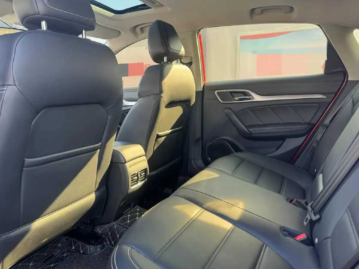 2019 MAXUS XinTu V80 2.5T 136HP L4 6AMT,autocango,china used car exporter,china ev exporter,chinese used car exporter,chinese used ev exporter