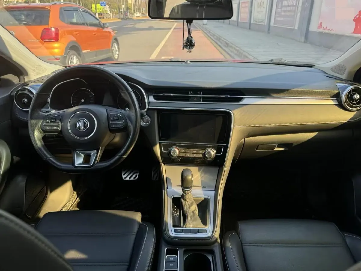 2019 MAXUS XinTu V80 2.5T 136HP L4 6AMT,autocango,china used car exporter,china ev exporter,chinese used car exporter,chinese used ev exporter