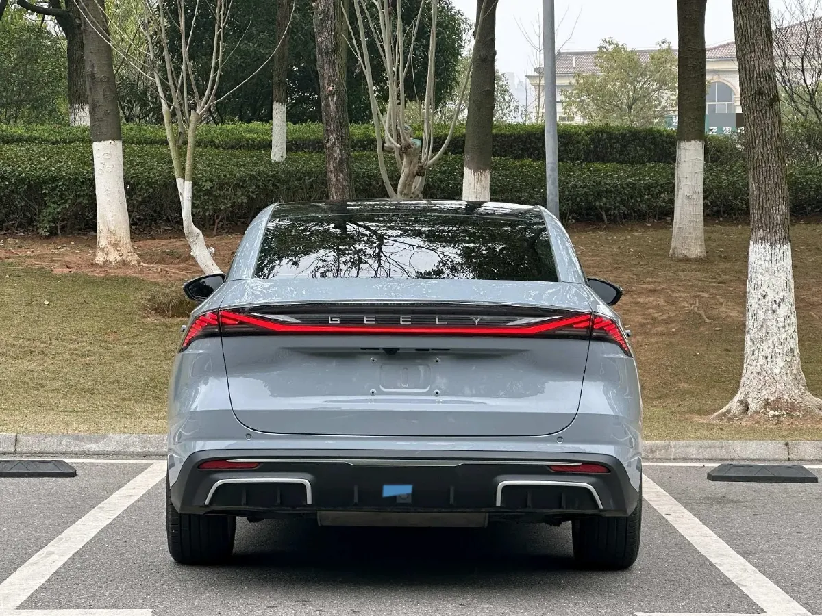 2024 Geely Galaxy L6 1.5T 163HP L4 3DHT PHEV,autocango,china used car exporter,china ev exporter,chinese used car exporter,chinese used ev exporter