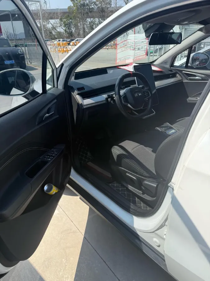 2022 Leapmotor T03 BEV 41KWH,autocango,china used car exporter,china ev exporter,chinese used car exporter,chinese used ev exporter