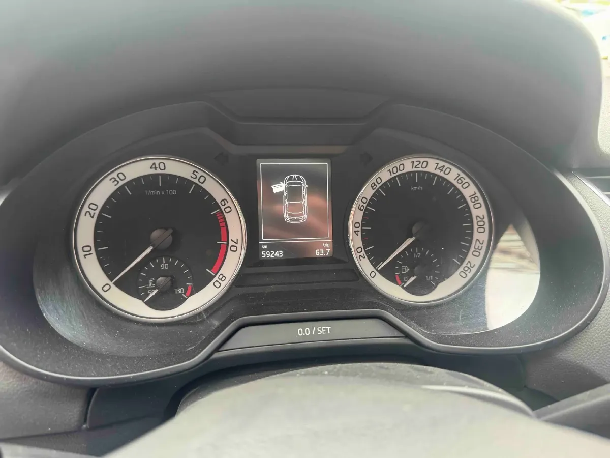 2020 Skoda Octavia 1.5L 113HP L4 6AT,autocango,china used car exporter,china ev exporter,chinese used car exporter,chinese used ev exporter