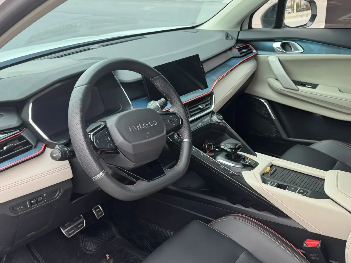 2020 LYNK&CO 06 1.5T 177HP L3 7DCT,autocango,china used car exporter,china ev exporter,chinese used car exporter,chinese used ev exporter