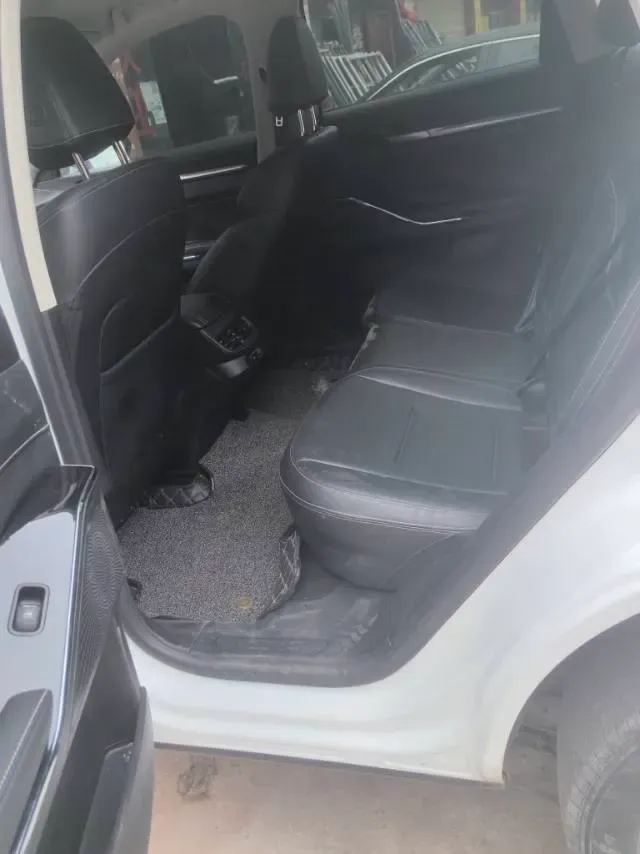 2021 Haval H6 2.0T 211HP L4 7DCT,autocango,china used car exporter,china ev exporter,chinese used car exporter,chinese used ev exporter