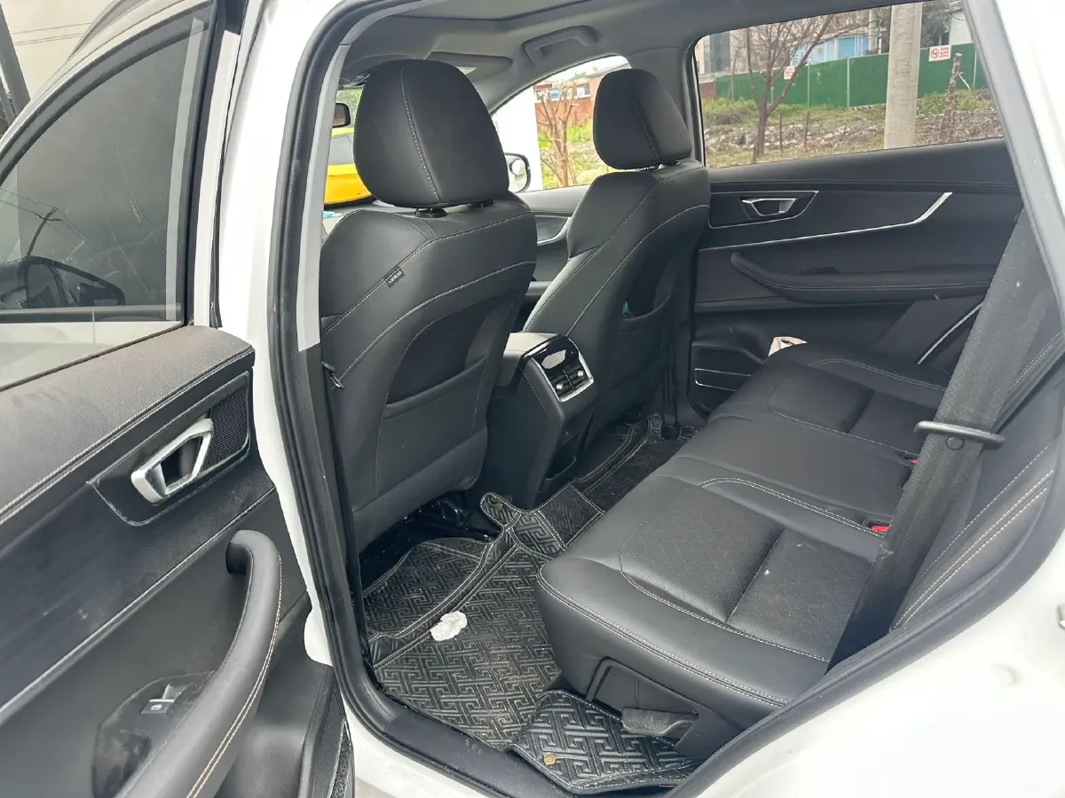 2024 Chery Tiggo 8 1.5T 156HP L4 6MT,autocango,china used car exporter,china ev exporter,chinese used car exporter,chinese used ev exporter