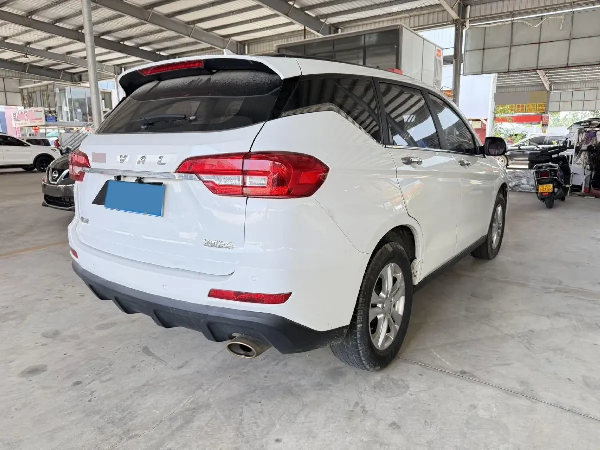 2019 Haval M6 1.5T 150HP L4 7DCT,autocango,china used car exporter,china ev exporter,chinese used car exporter,chinese used ev exporter