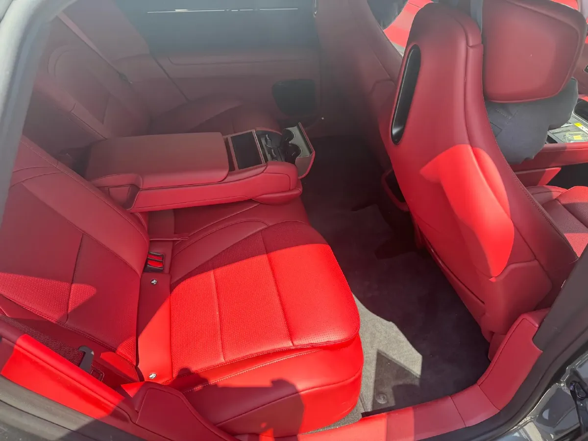 2025 Avatr 12 BEV 94.53KWH,autocango,china used car exporter,china ev exporter,chinese used car exporter,chinese used ev exporter