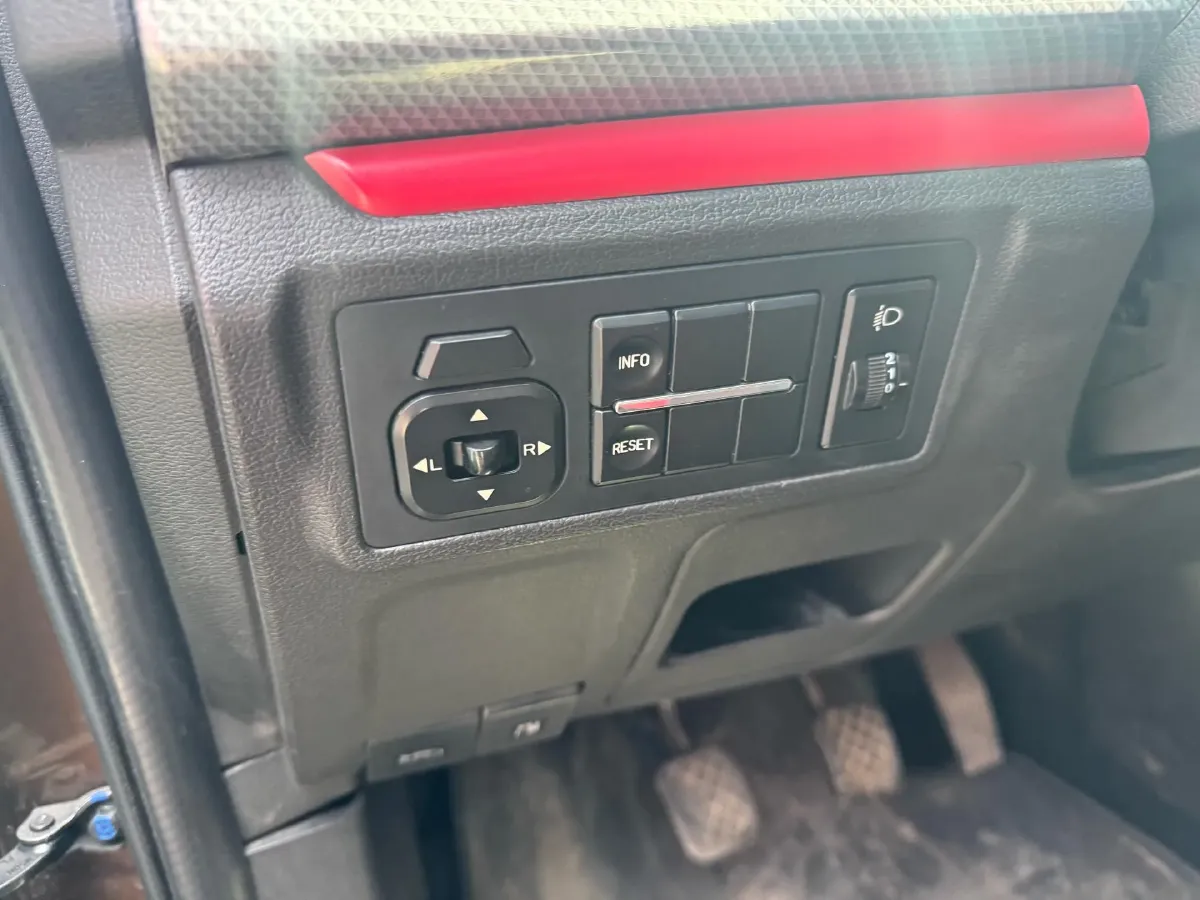 2017 BAIC WeiWang M50F 1.5L 116HP L4 5MT,autocango,china used car exporter,china ev exporter,chinese used car exporter,chinese used ev exporter