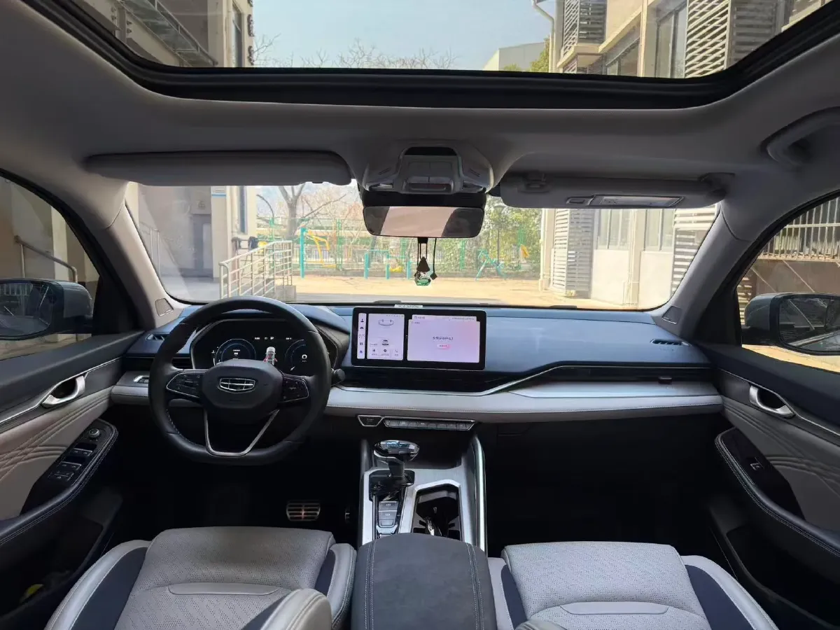 2023 Geely Preface 2.0T 190HP L4 7DCT,autocango,china used car exporter,china ev exporter,chinese used car exporter,chinese used ev exporter