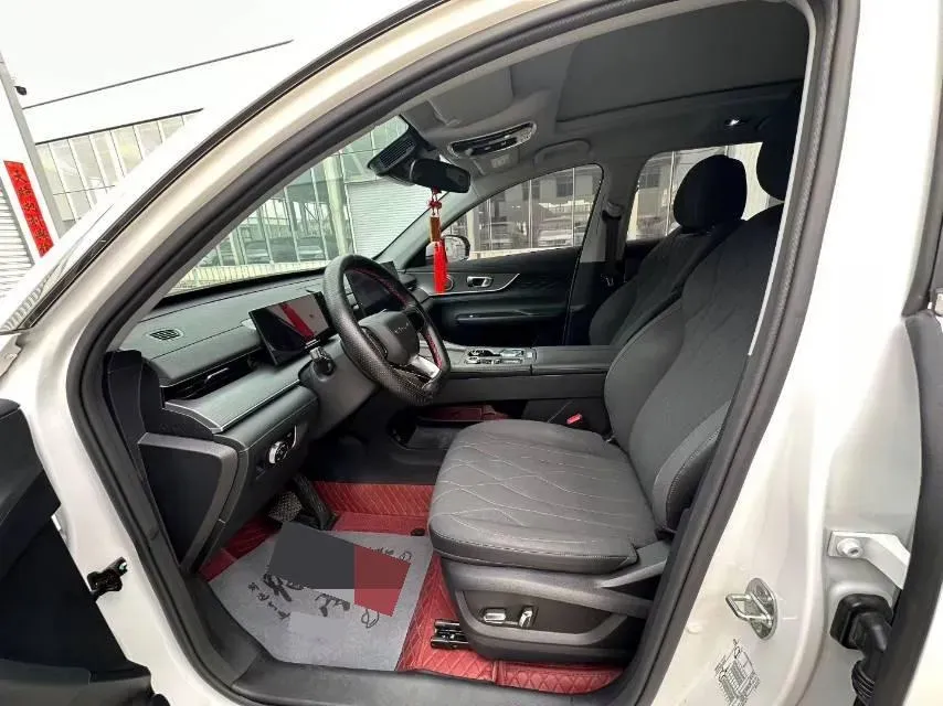 2025 Chery Tiggo 8 Plus 1.6T 197HP L4 7DCT,autocango,china used car exporter,china ev exporter,chinese used car exporter,chinese used ev exporter