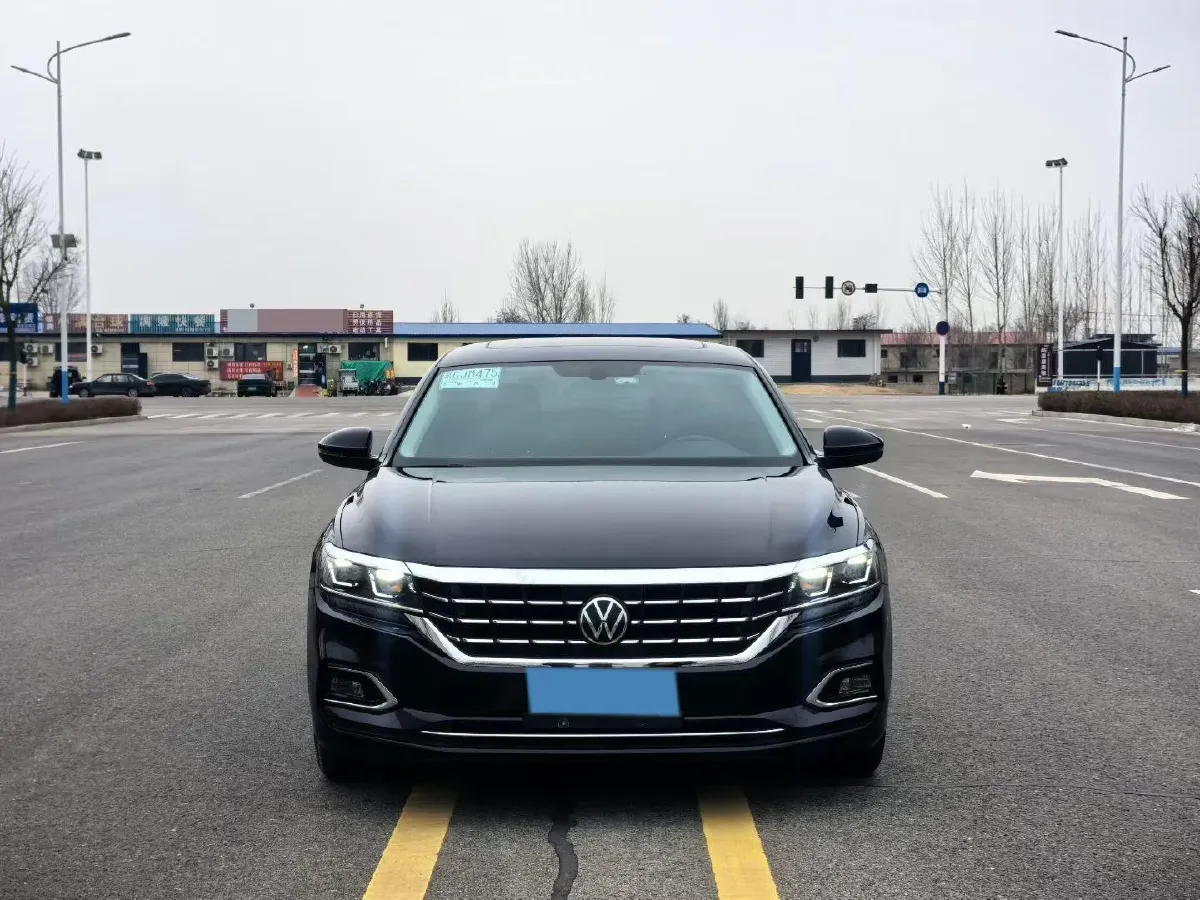 2020 Volkswagen Passat 2.0T 186HP L4 7DCT,autocango,china used car exporter,china ev exporter,chinese used car exporter,chinese used ev exporter