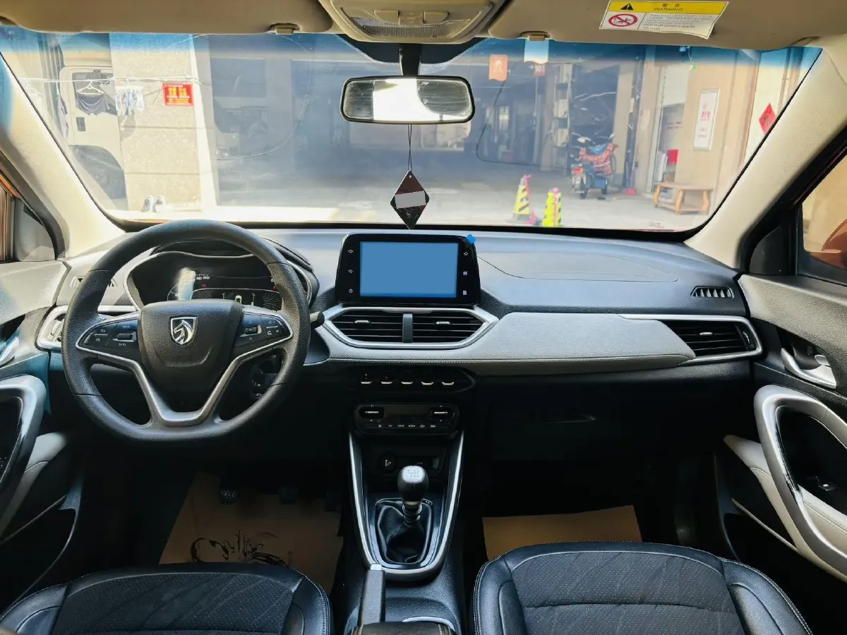 2017 BaoJun 510 1.5L 112HP L4 6MT,autocango,china used car exporter,china ev exporter,chinese used car exporter,chinese used ev exporter