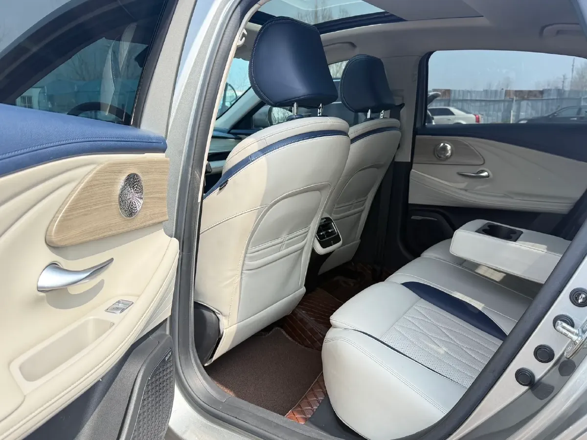 2022 Chery Arrizo 8 1.6T 197HP L4 7DCT,autocango,china used car exporter,china ev exporter,chinese used car exporter,chinese used ev exporter