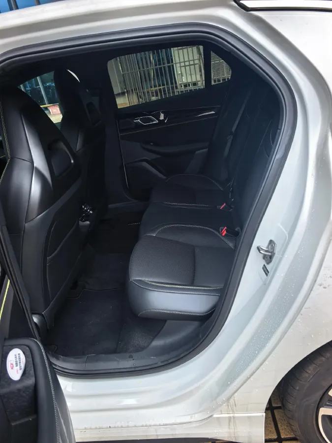 2025 LYNK&CO 03 1.5T 181HP L4 7DCT,autocango,china used car exporter,china ev exporter,chinese used car exporter,chinese used ev exporter