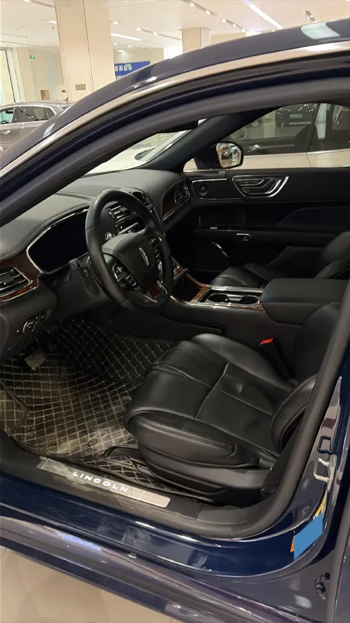 2019 Lincoln Continental 2.0T 261HP L4 6AT,autocango,china used car exporter,china ev exporter,chinese used car exporter,chinese used ev exporter