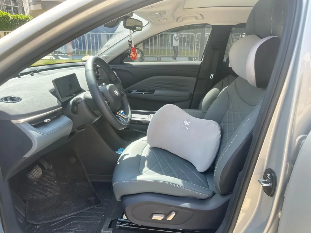 2025 Aion AION UT BEV 44.257/44.12/44.133KWH,autocango,china used car exporter,china ev exporter,chinese used car exporter,chinese used ev exporter