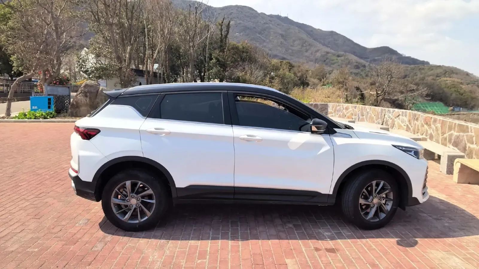 2025 Geely Coolray 1.5T 181HP L4 7DCT,autocango,china used car exporter,china ev exporter,chinese used car exporter,chinese used ev exporter