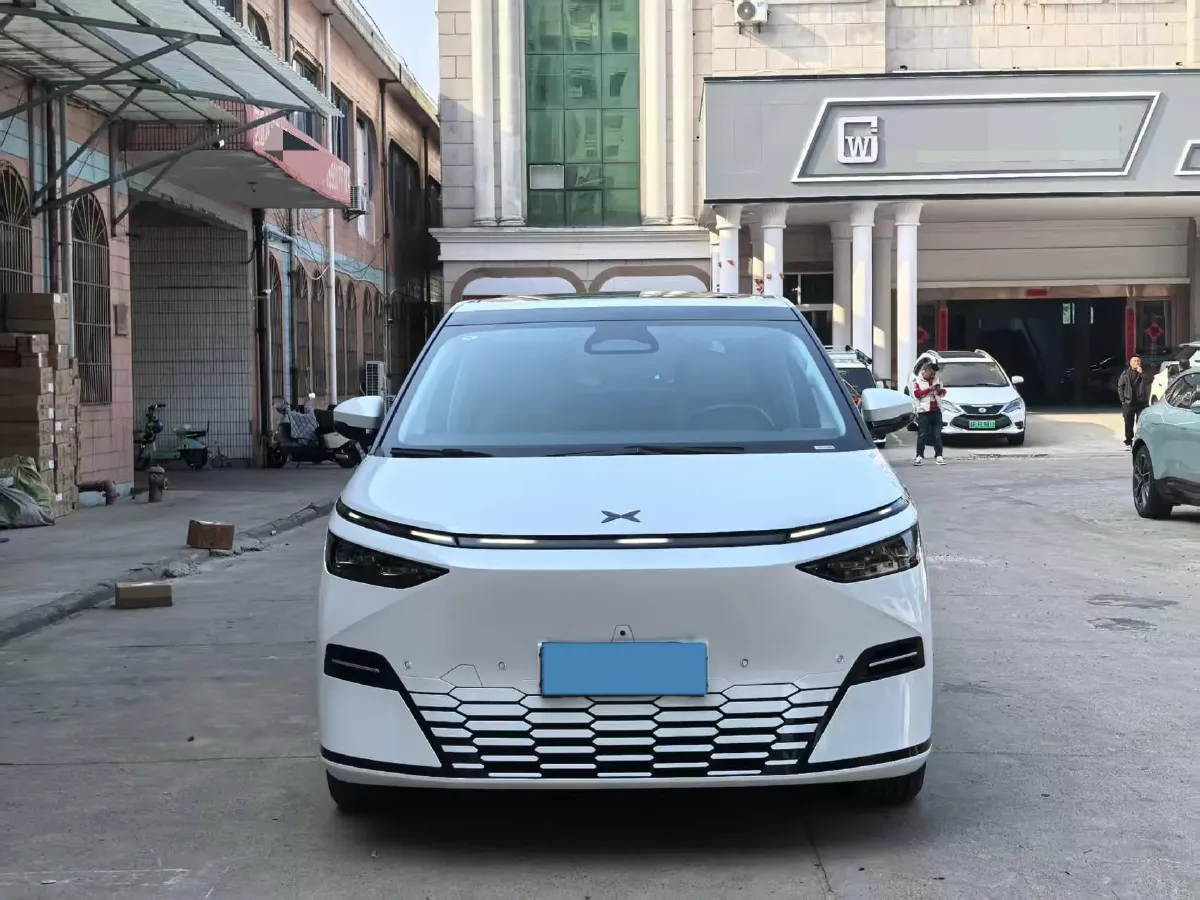 2025 Xpeng X9 BEV,autocango,china used car exporter,china ev exporter,chinese used car exporter,chinese used ev exporter