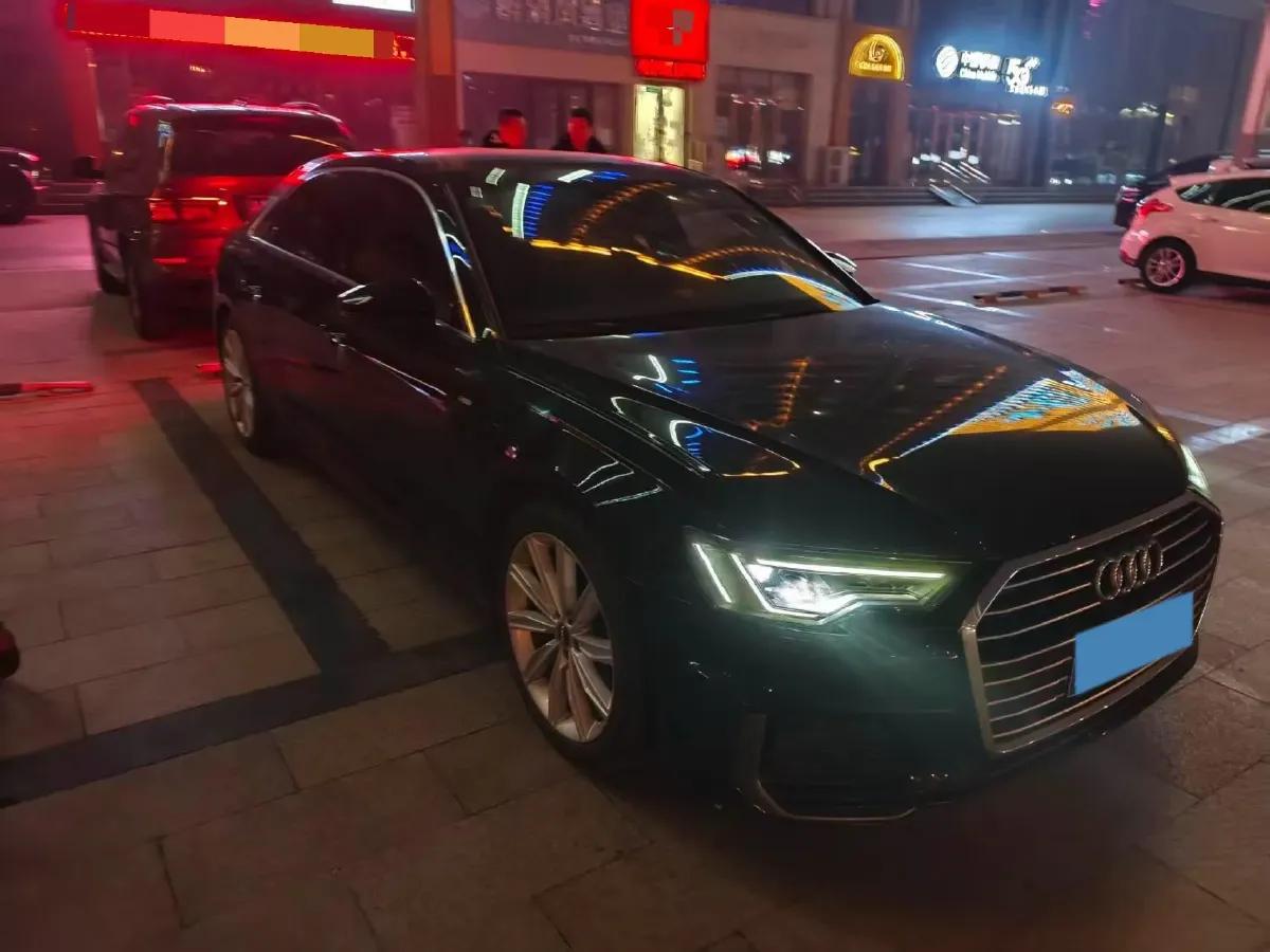 2020 Audi A6L 2.0T 224HP L4 7DCT,autocango,china used car exporter,china ev exporter,chinese used car exporter,chinese used ev exporter