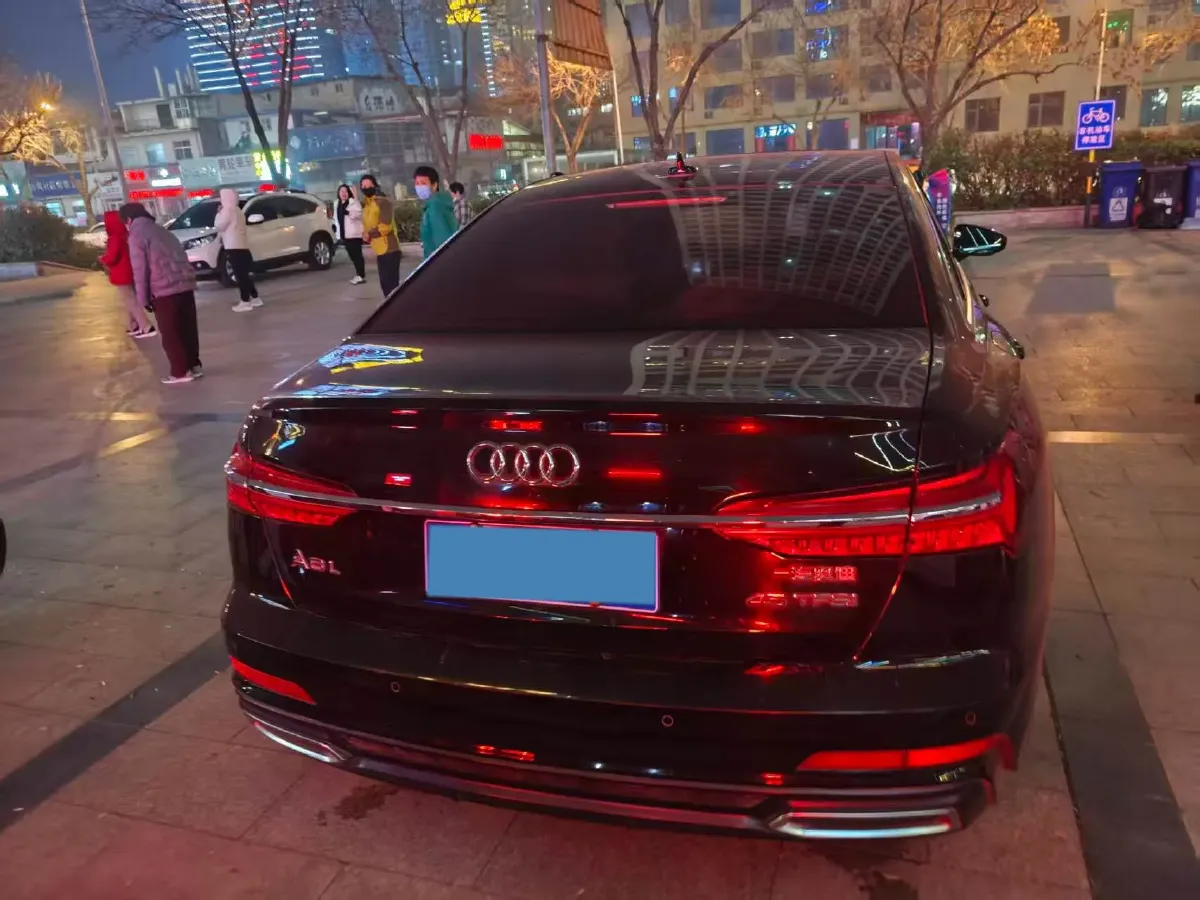 2020 Audi A6L 2.0T 224HP L4 7DCT,autocango,china used car exporter,china ev exporter,chinese used car exporter,chinese used ev exporter