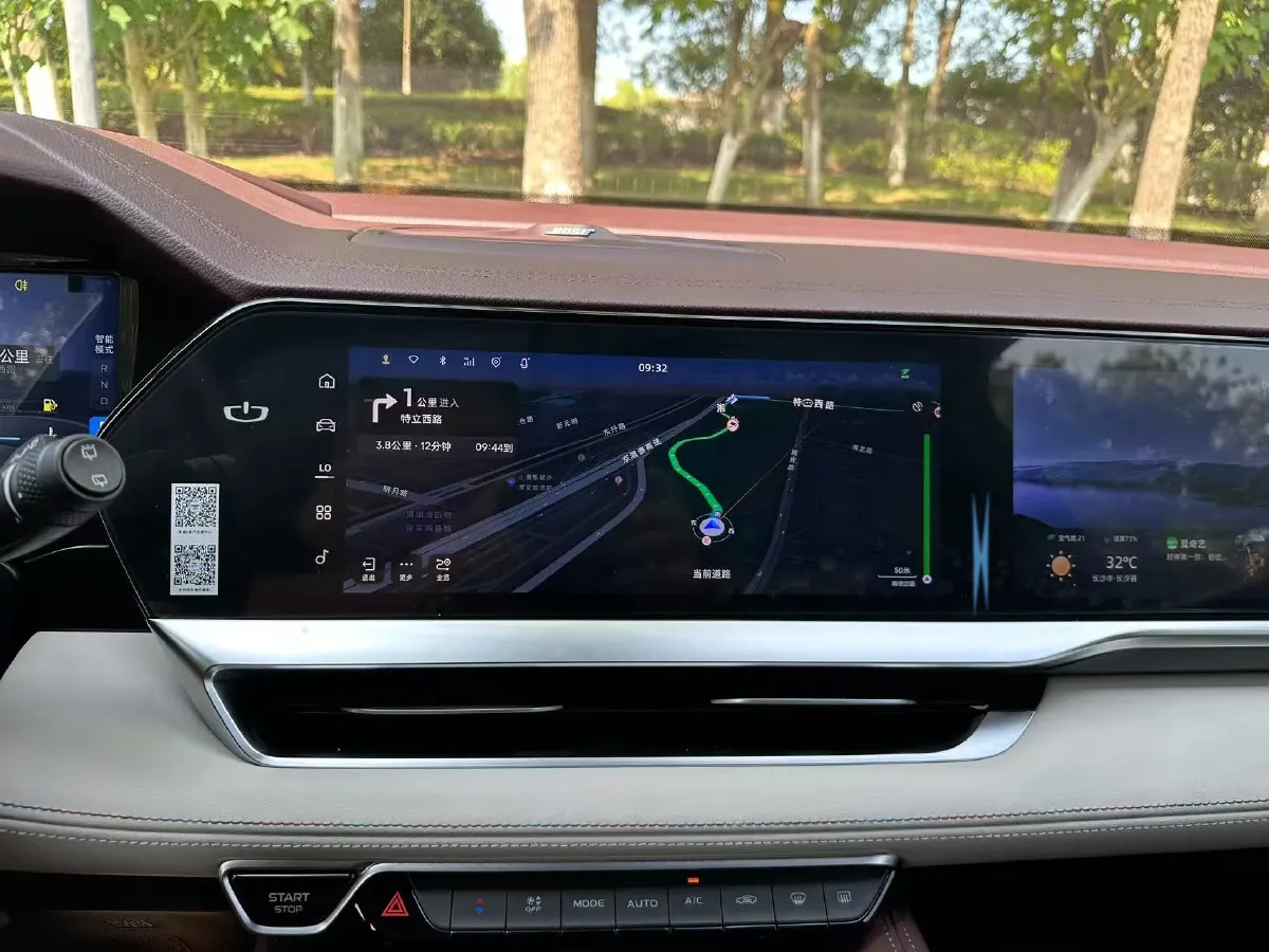 2021 Geely Monjaro 2.0T 218HP L4 7DCT,autocango,china used car exporter,china ev exporter,chinese used car exporter,chinese used ev exporter