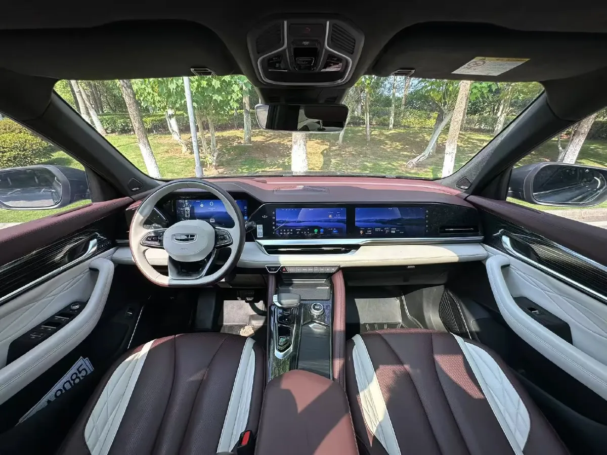 2021 Geely Monjaro 2.0T 218HP L4 7DCT,autocango,china used car exporter,china ev exporter,chinese used car exporter,chinese used ev exporter