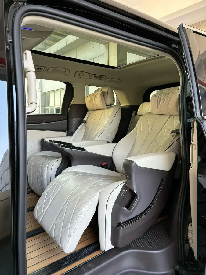 2024 Denza D9 1.5T 139HP L4 E-CVT PHEV 40KWH,autocango,china used car exporter,china ev exporter,chinese used car exporter,chinese used ev exporter