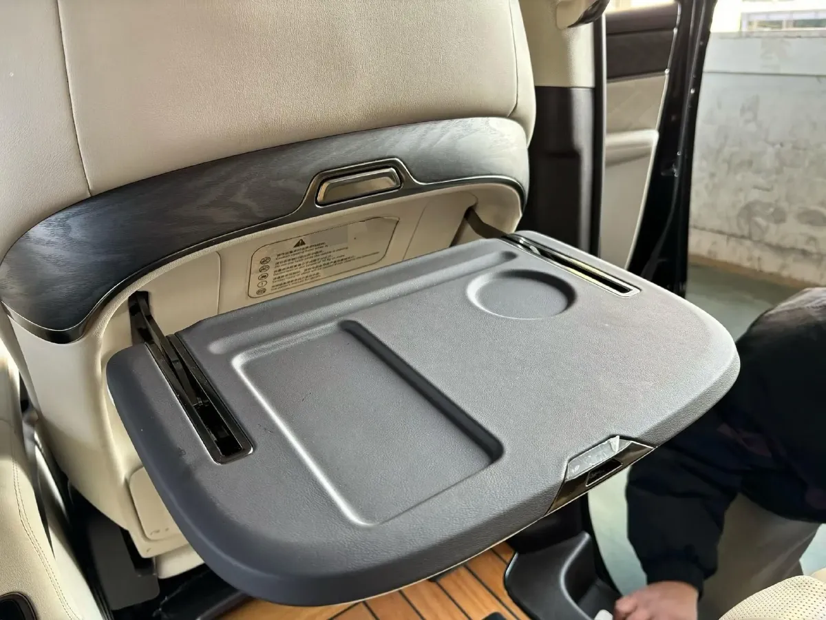 2024 Denza D9 1.5T 139HP L4 E-CVT PHEV 40KWH,autocango,china used car exporter,china ev exporter,chinese used car exporter,chinese used ev exporter