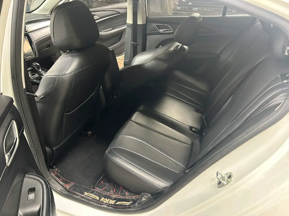 2019 Roewe i5 1.5L 120HP L4 CVT,autocango,china used car exporter,china ev exporter,chinese used car exporter,chinese used ev exporter