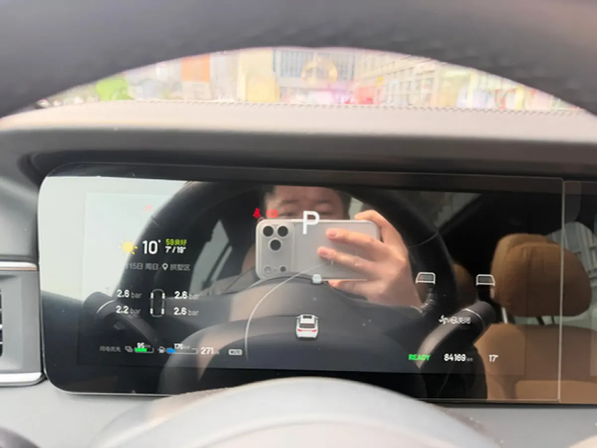 2021 Li ONE Range Extended 131HP REEV 40.5KWH,autocango,china used car exporter,china ev exporter,chinese used car exporter,chinese used ev exporter