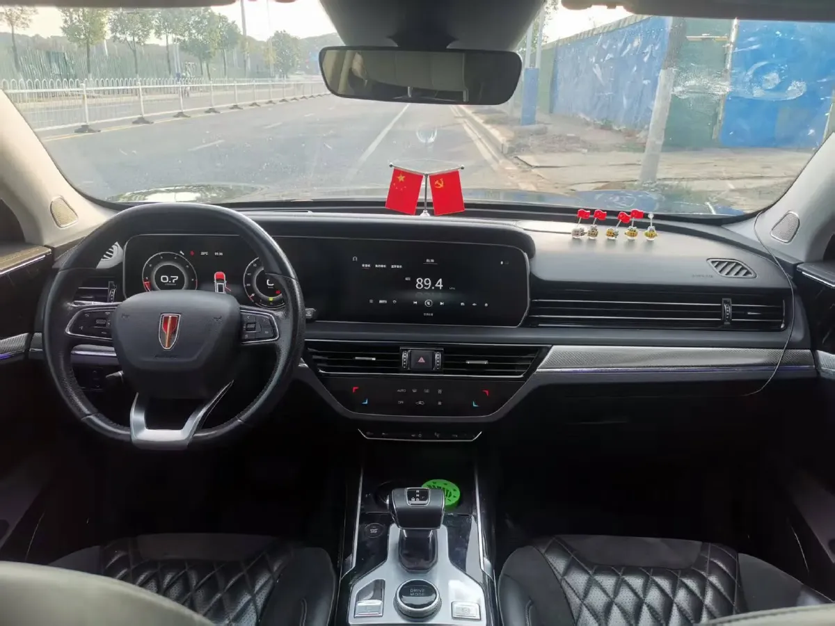 2019 HongQi HS5 2.0T 224HP L4 6AT,autocango,china used car exporter,china ev exporter,chinese used car exporter,chinese used ev exporter