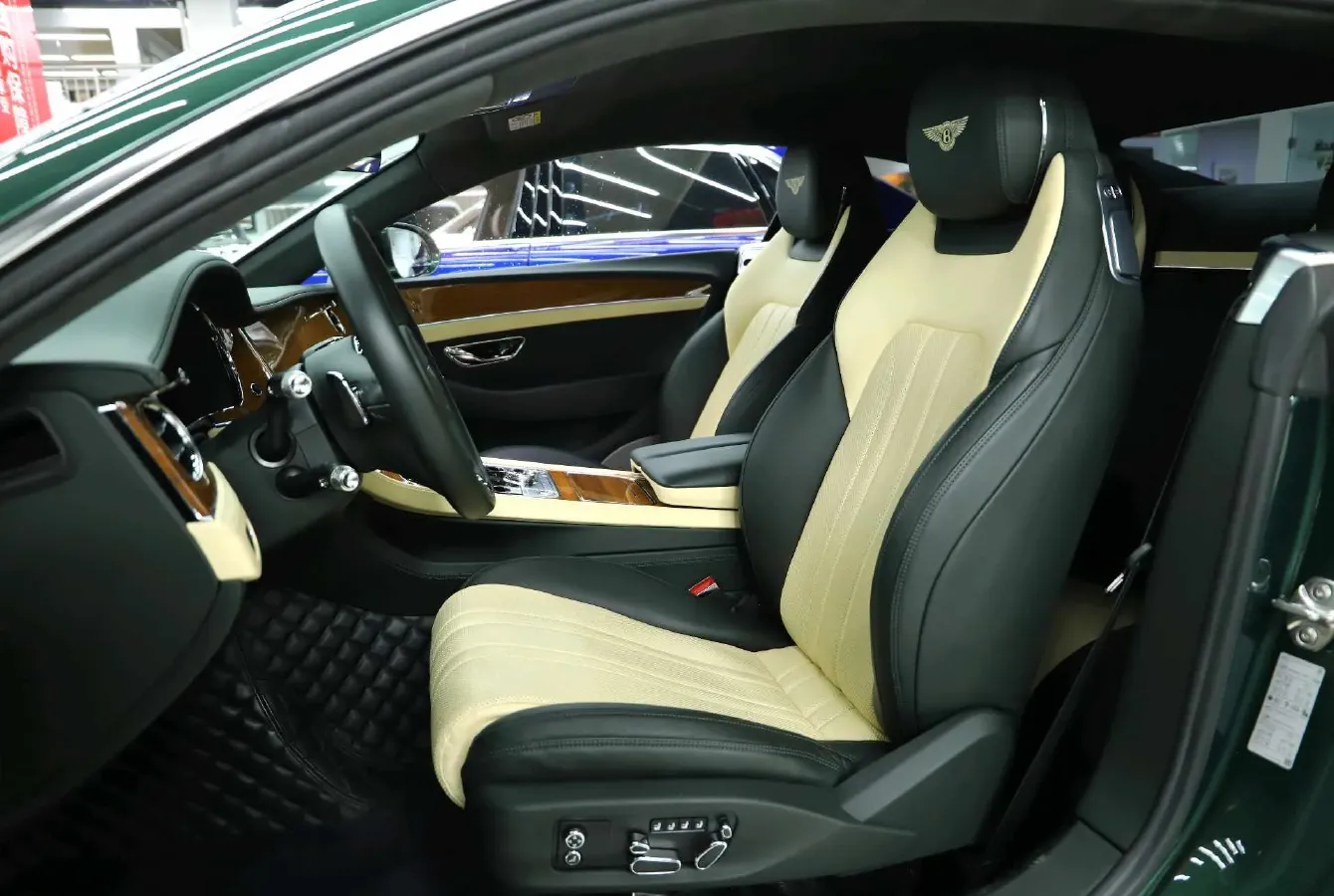 2018 Bentley Continental 6.0T 635HP W12 8DCT,autocango,china used car exporter,china ev exporter,chinese used car exporter,chinese used ev exporter