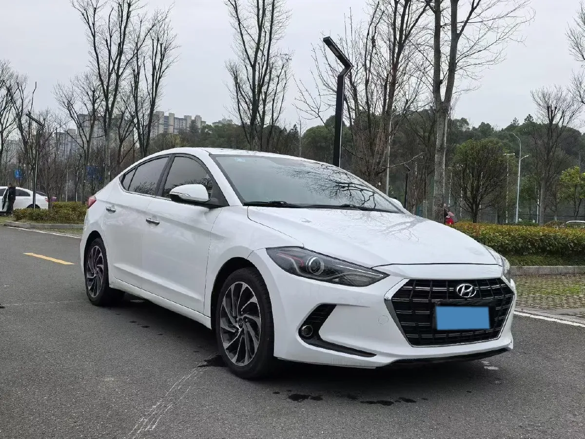 2019 Hyundai Elantra 1.5L 115HP L4 CVT,autocango,china used car exporter,china ev exporter,chinese used car exporter,chinese used ev exporter