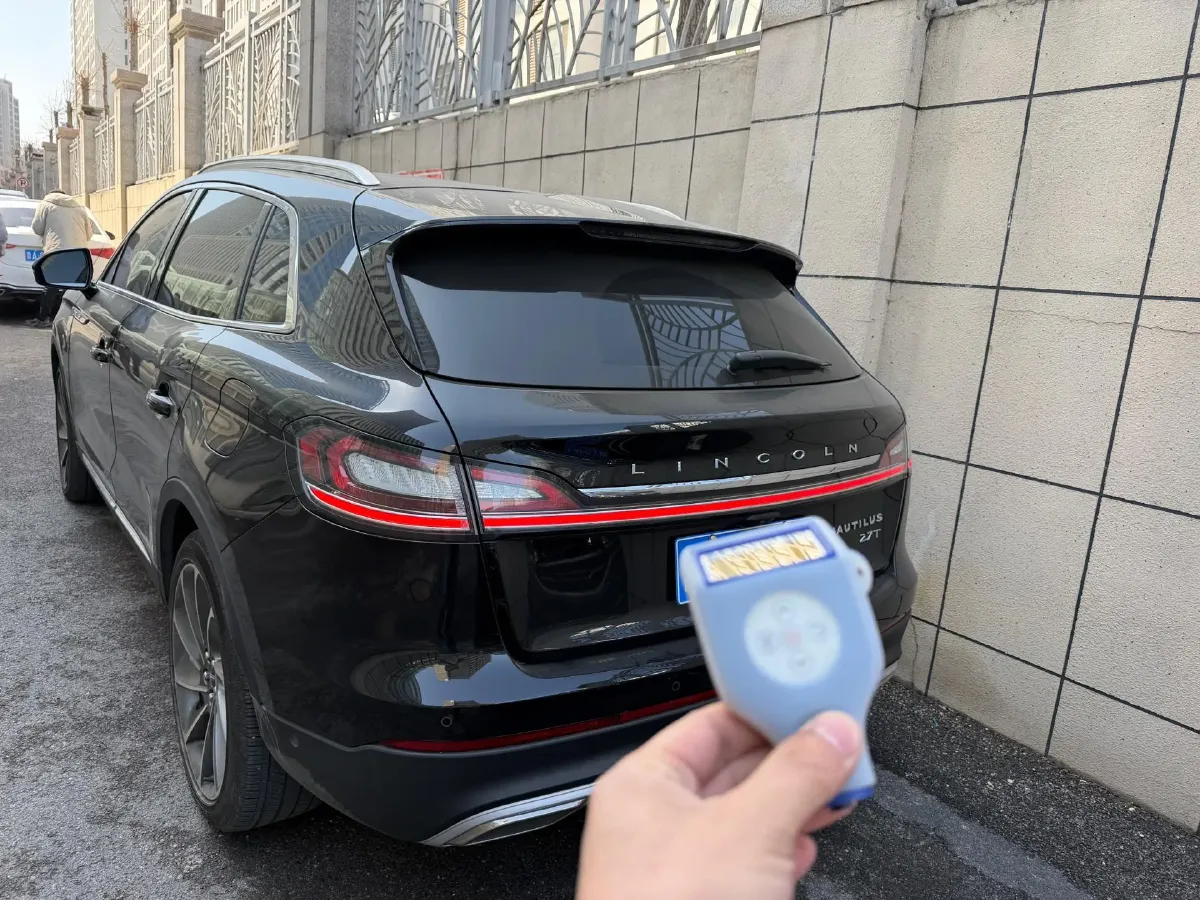 2021 Lincoln Nautilus 2.7T 322HP V6 8AT,autocango,china used car exporter,china ev exporter,chinese used car exporter,chinese used ev exporter