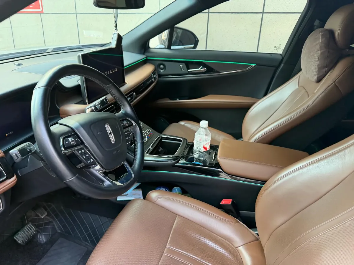 2021 Lincoln Nautilus 2.7T 322HP V6 8AT,autocango,china used car exporter,china ev exporter,chinese used car exporter,chinese used ev exporter