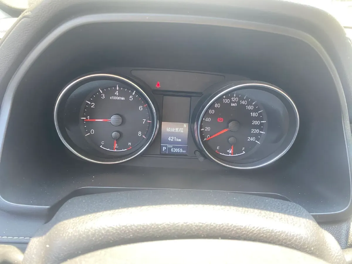 2023 Haval M6 1.5T 150HP L4 7DCT,autocango,china used car exporter,china ev exporter,chinese used car exporter,chinese used ev exporter