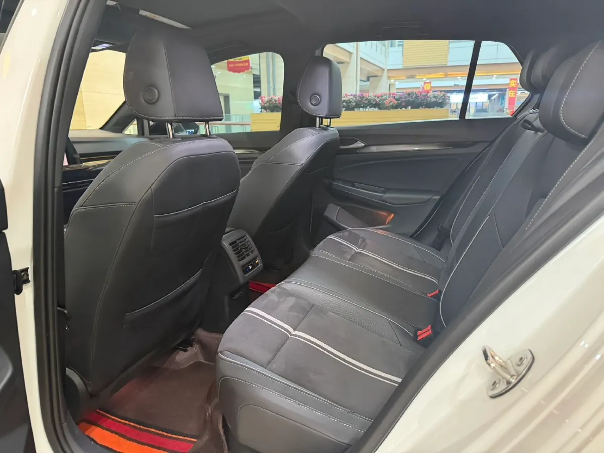 2023 Volkswagen Golf 1.4T 150HP L4 7DCT,autocango,china used car exporter,china ev exporter,chinese used car exporter,chinese used ev exporter