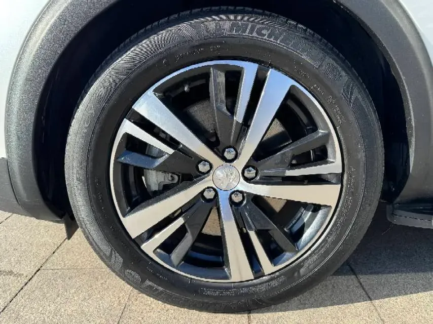 2017 Peugeot 5008 1.6T 167HP L4 6AT,autocango,china used car exporter,china ev exporter,chinese used car exporter,chinese used ev exporter