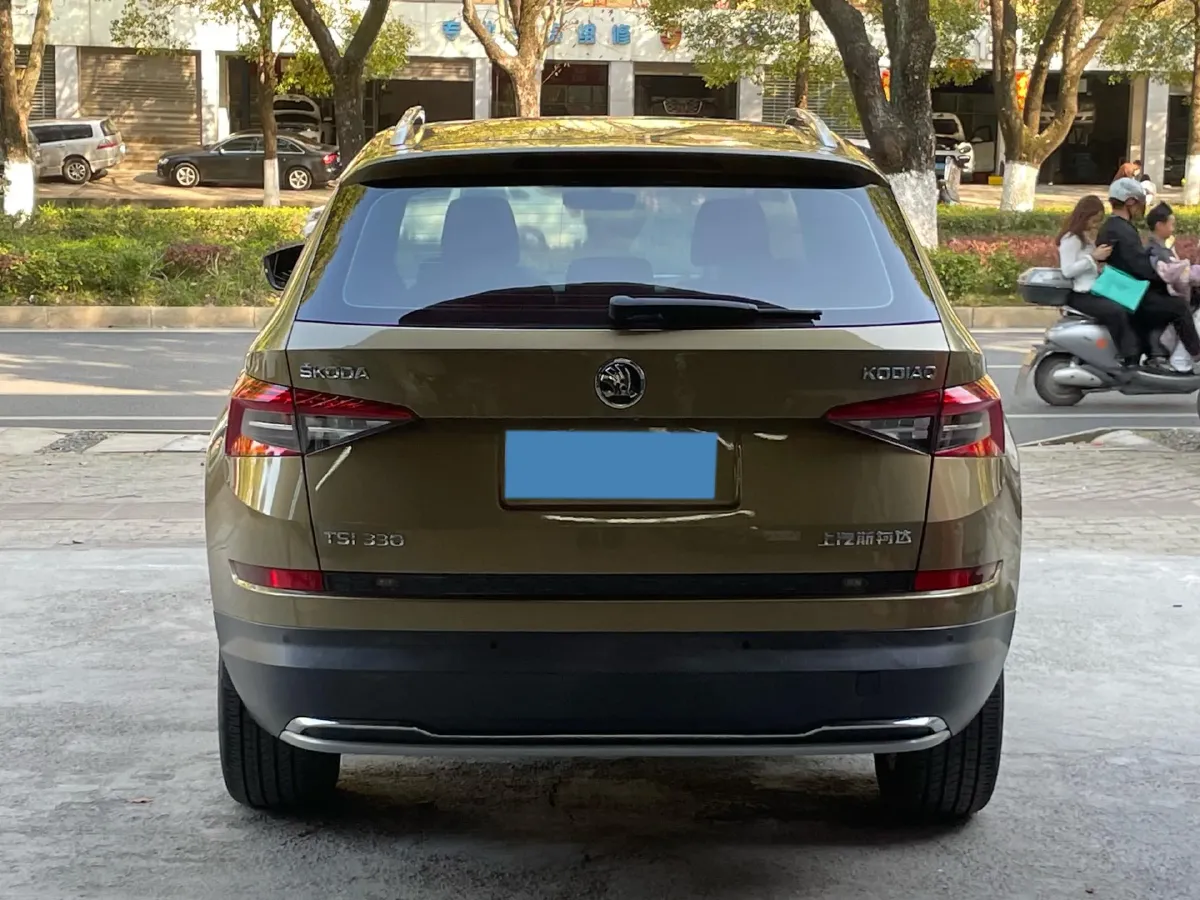 2018 Skoda Kodiak 2.0T 186HP L4 7DCT,autocango,china used car exporter,china ev exporter,chinese used car exporter,chinese used ev exporter