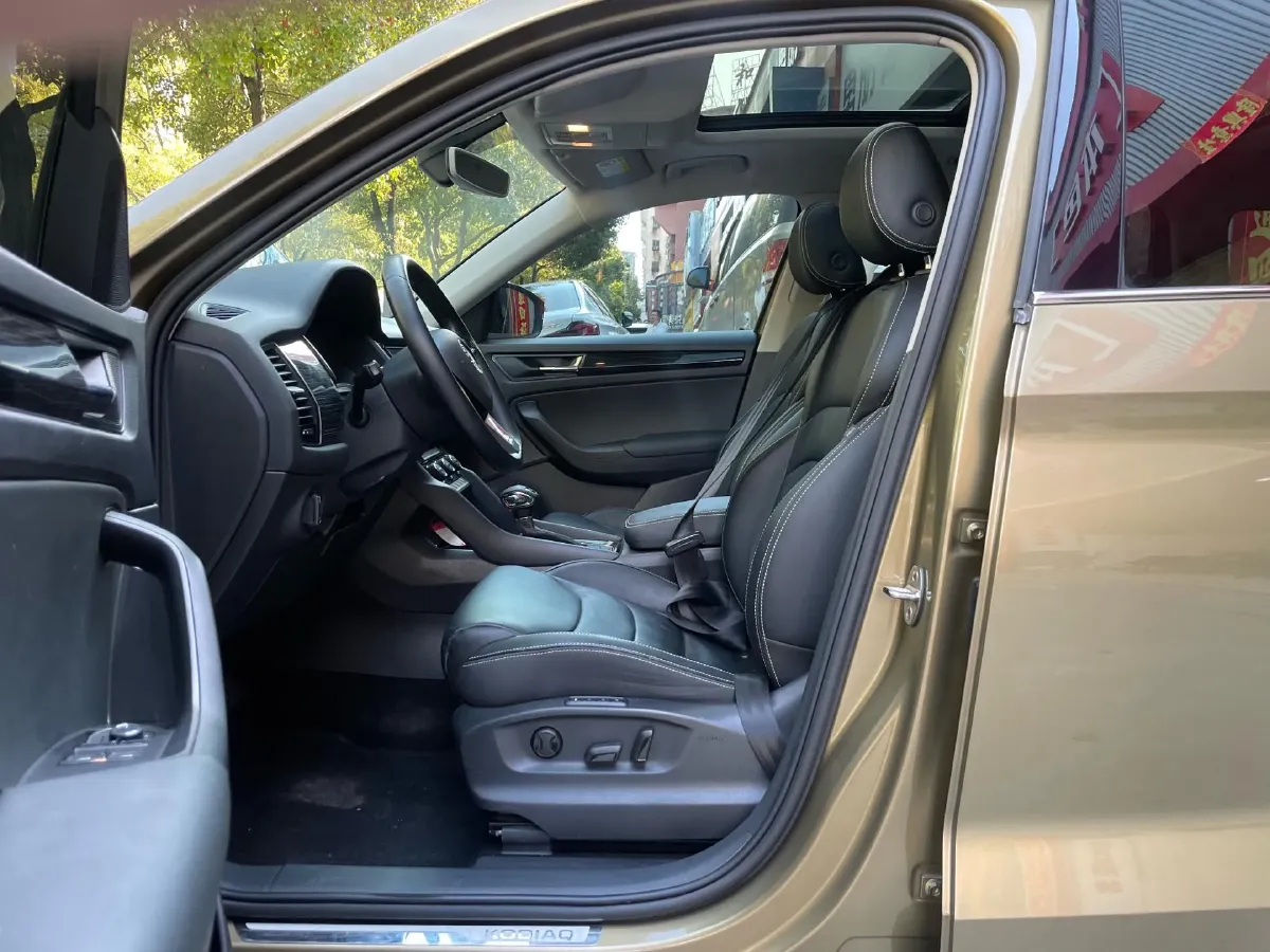 2018 Skoda Kodiak 2.0T 186HP L4 7DCT,autocango,china used car exporter,china ev exporter,chinese used car exporter,chinese used ev exporter