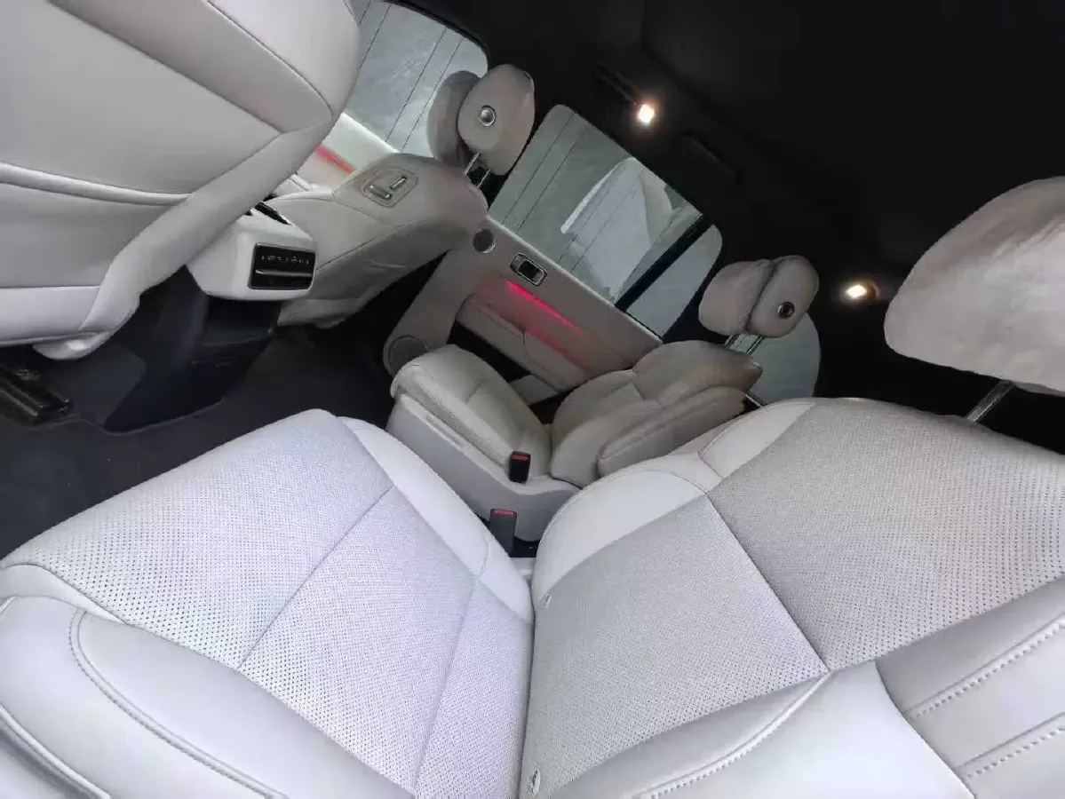 2023 Li L8 Range Extended 154HP REEV 40.9KWH,autocango,china used car exporter,china ev exporter,chinese used car exporter,chinese used ev exporter