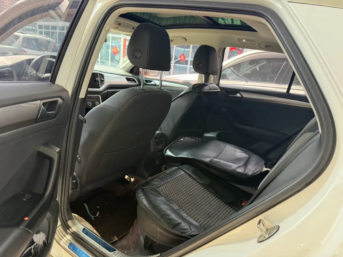 2020 Volkswagen T-Roc 1.4T 131HP L4 7DCT,autocango,china used car exporter,china ev exporter,chinese used car exporter,chinese used ev exporter