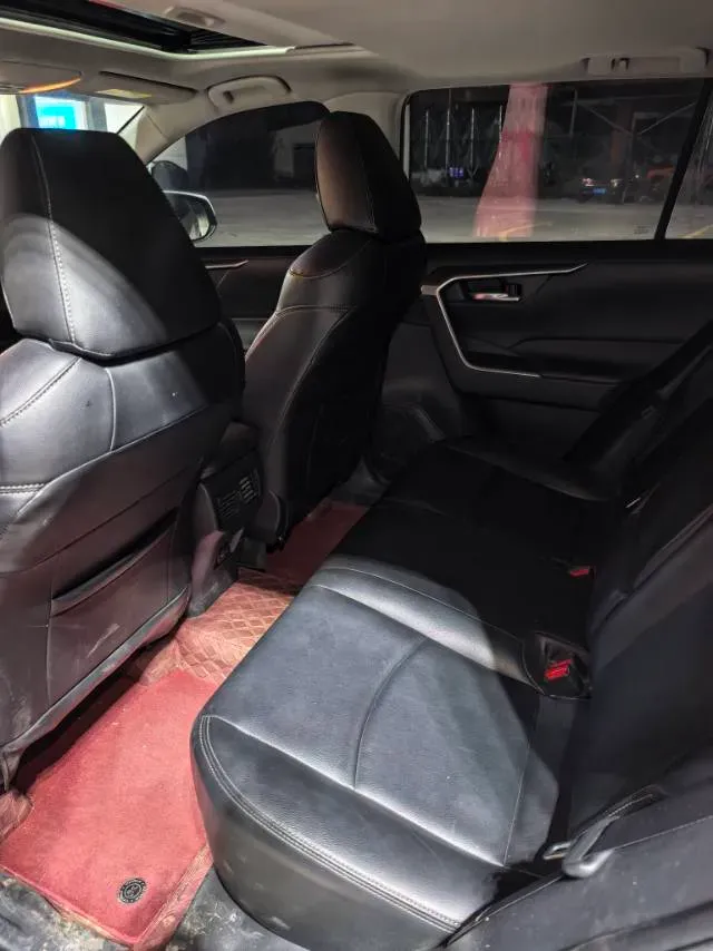 2021 Toyota RAV4 2.0L 171HP L4 CVT,autocango,china used car exporter,china ev exporter,chinese used car exporter,chinese used ev exporter