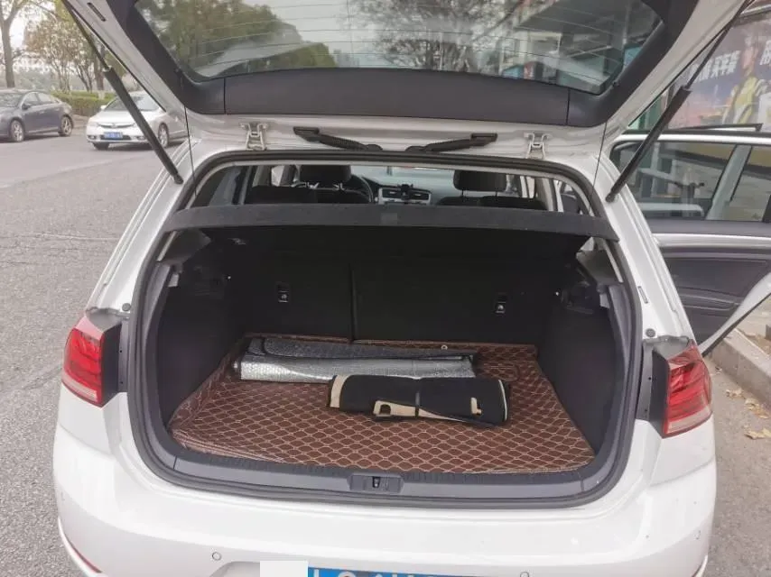 2018 Volkswagen Golf 1.6L 110HP L4 6AT,autocango,china used car exporter,china ev exporter,chinese used car exporter,chinese used ev exporter