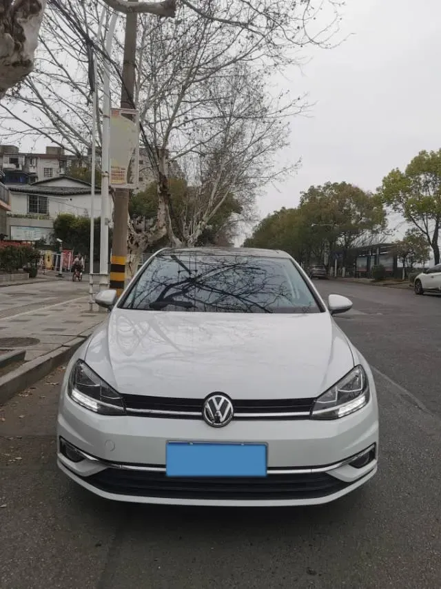 2018 Volkswagen Golf 1.6L 110HP L4 6AT,autocango,china used car exporter,china ev exporter,chinese used car exporter,chinese used ev exporter