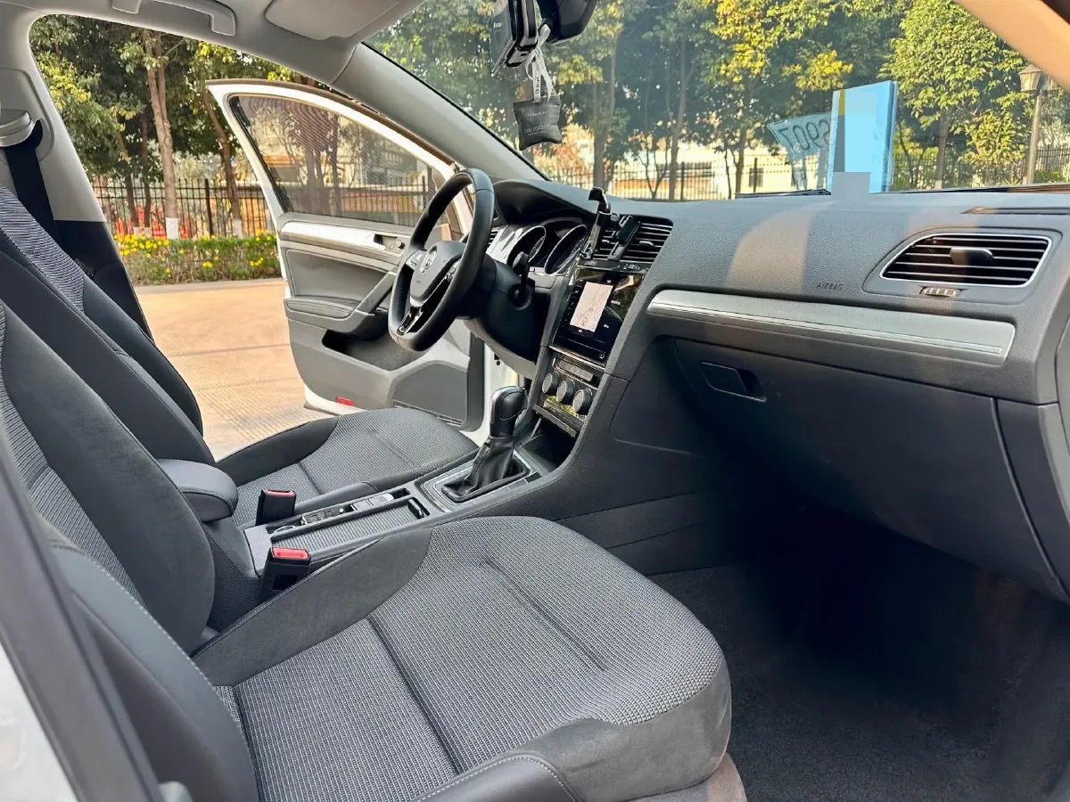 2020 Volkswagen Golf 1.4T 150HP L4 7DCT,autocango,china used car exporter,china ev exporter,chinese used car exporter,chinese used ev exporter