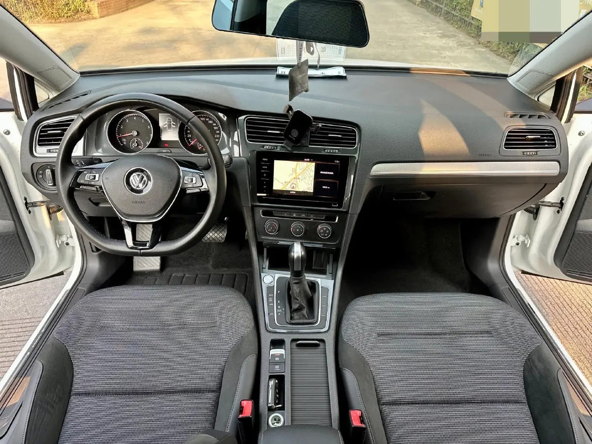 2020 Volkswagen Golf 1.4T 150HP L4 7DCT,autocango,china used car exporter,china ev exporter,chinese used car exporter,chinese used ev exporter