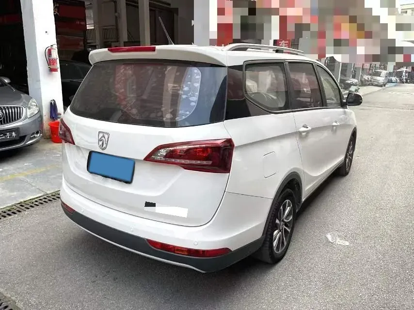 2019 BaoJun 730 1.5T 147HP L4 CVT,autocango,china used car exporter,china ev exporter,chinese used car exporter,chinese used ev exporter