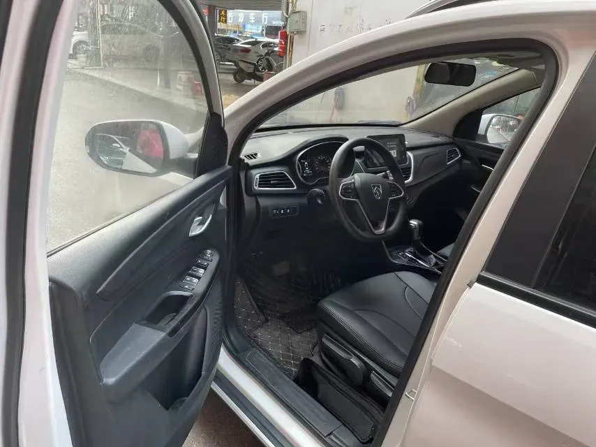 2019 BaoJun 730 1.5T 147HP L4 CVT,autocango,china used car exporter,china ev exporter,chinese used car exporter,chinese used ev exporter